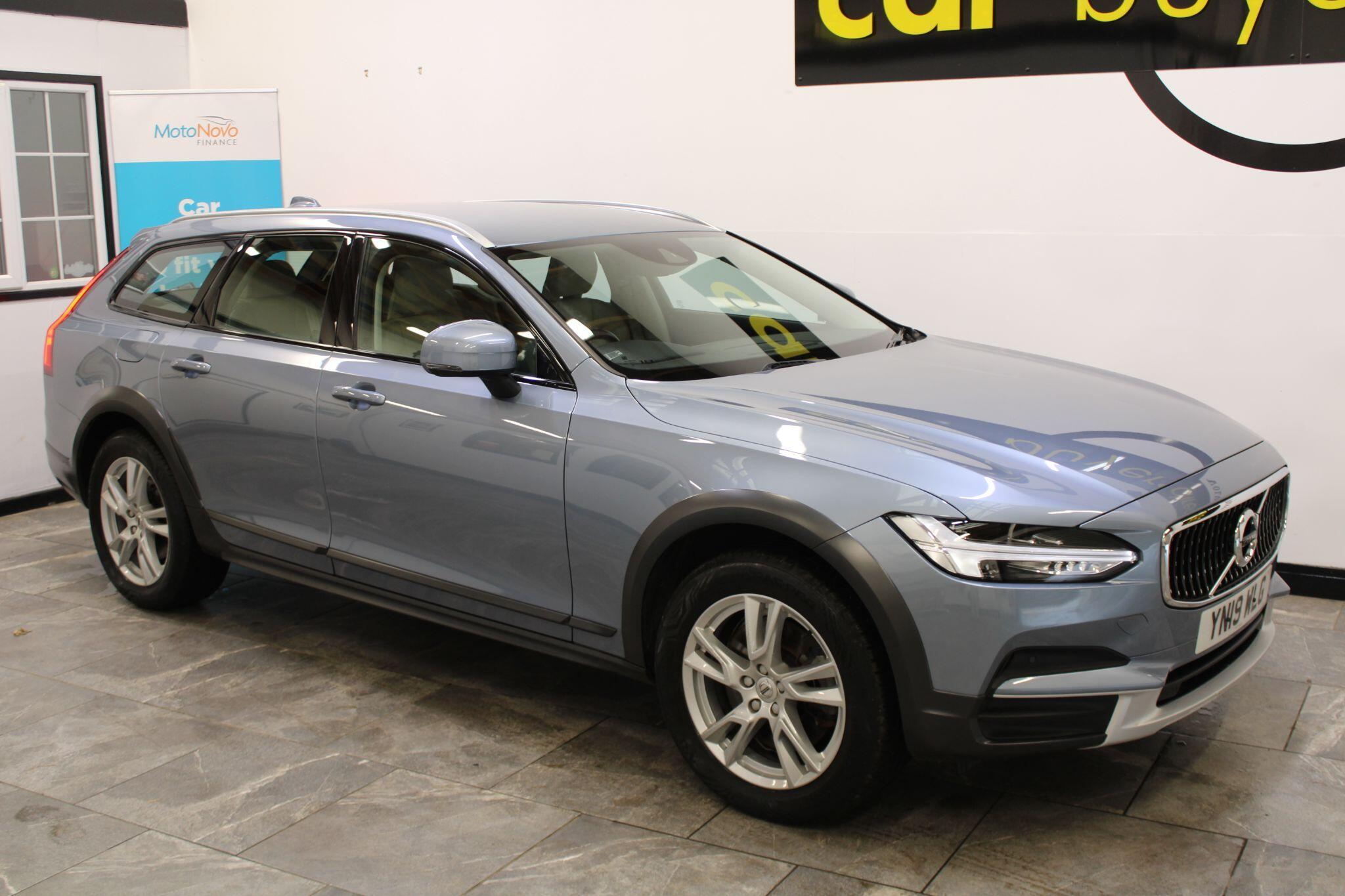 Volvo V90 CROSS COUNTRY - Image 5