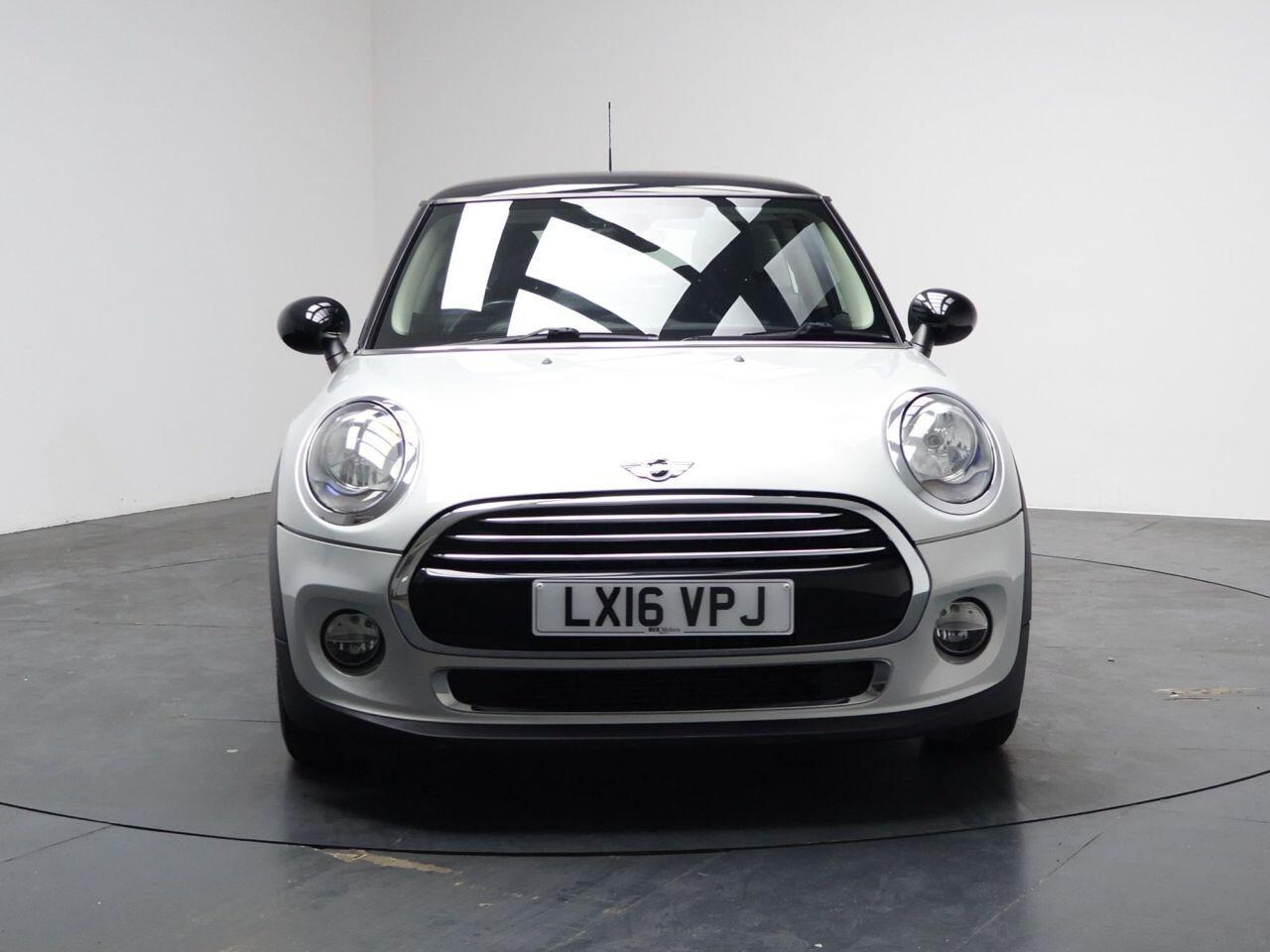 MINI Hatch - Image 7