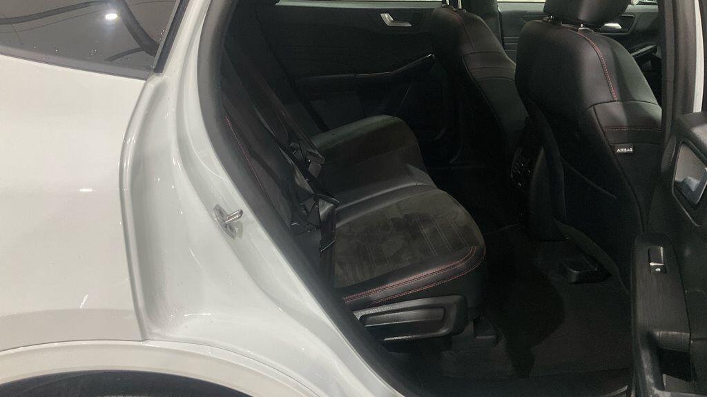 Ford Kuga - Image 2