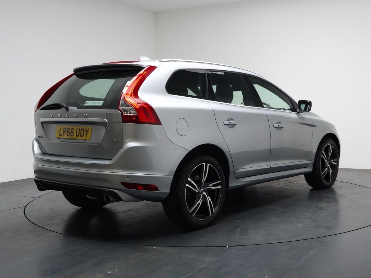 Volvo XC60 - Image 12