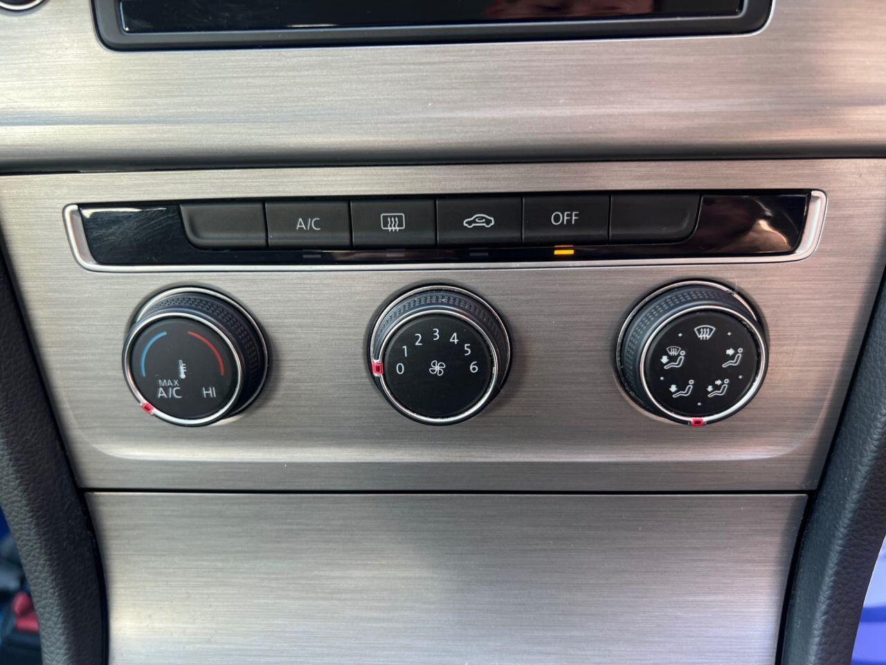 Volkswagen Golf - Image 20
