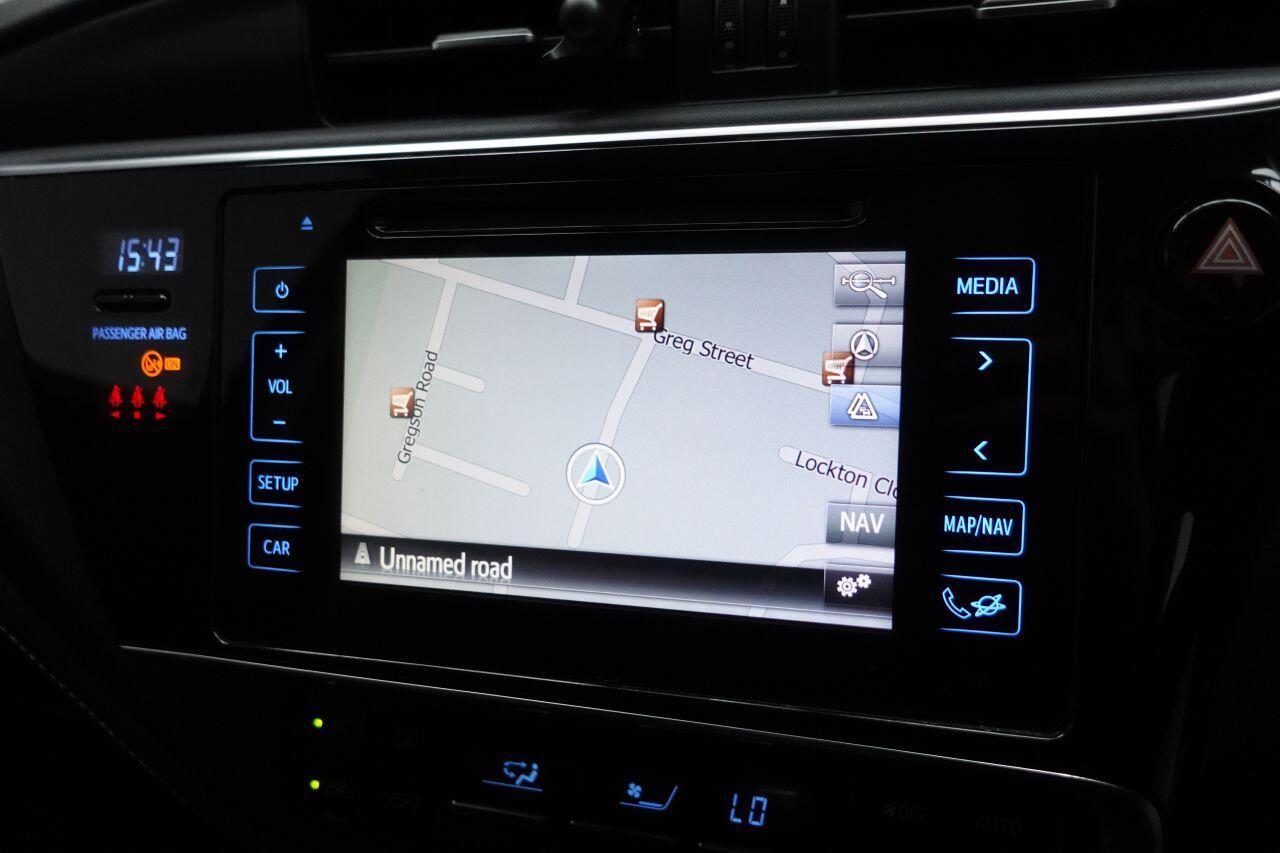 Toyota Auris - Image 2