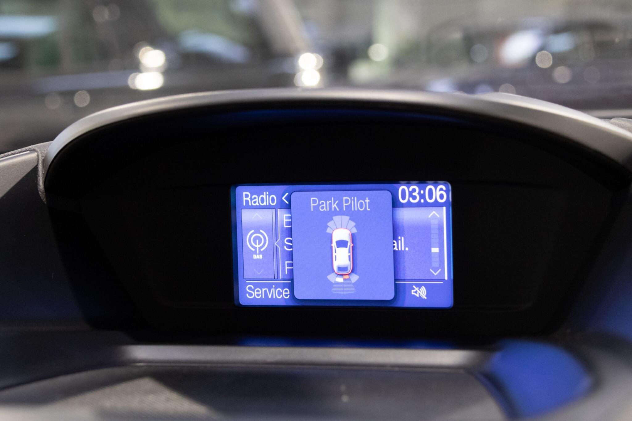 Ford Kuga - Image 33