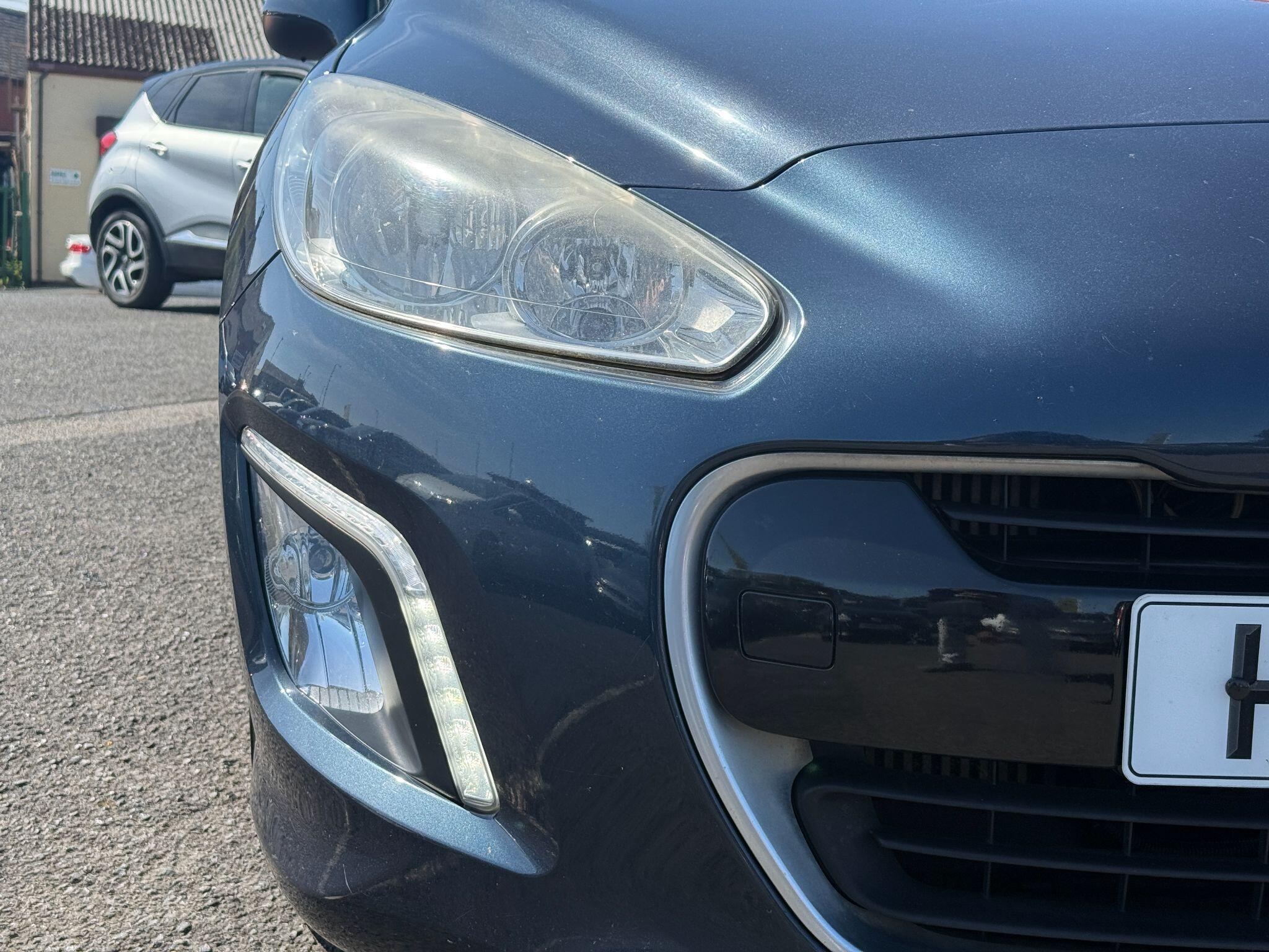 Peugeot 308 - Image 11