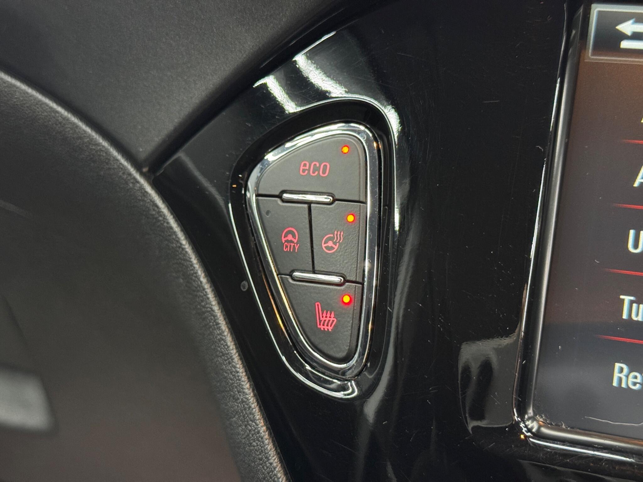 Vauxhall Corsa - Image 32