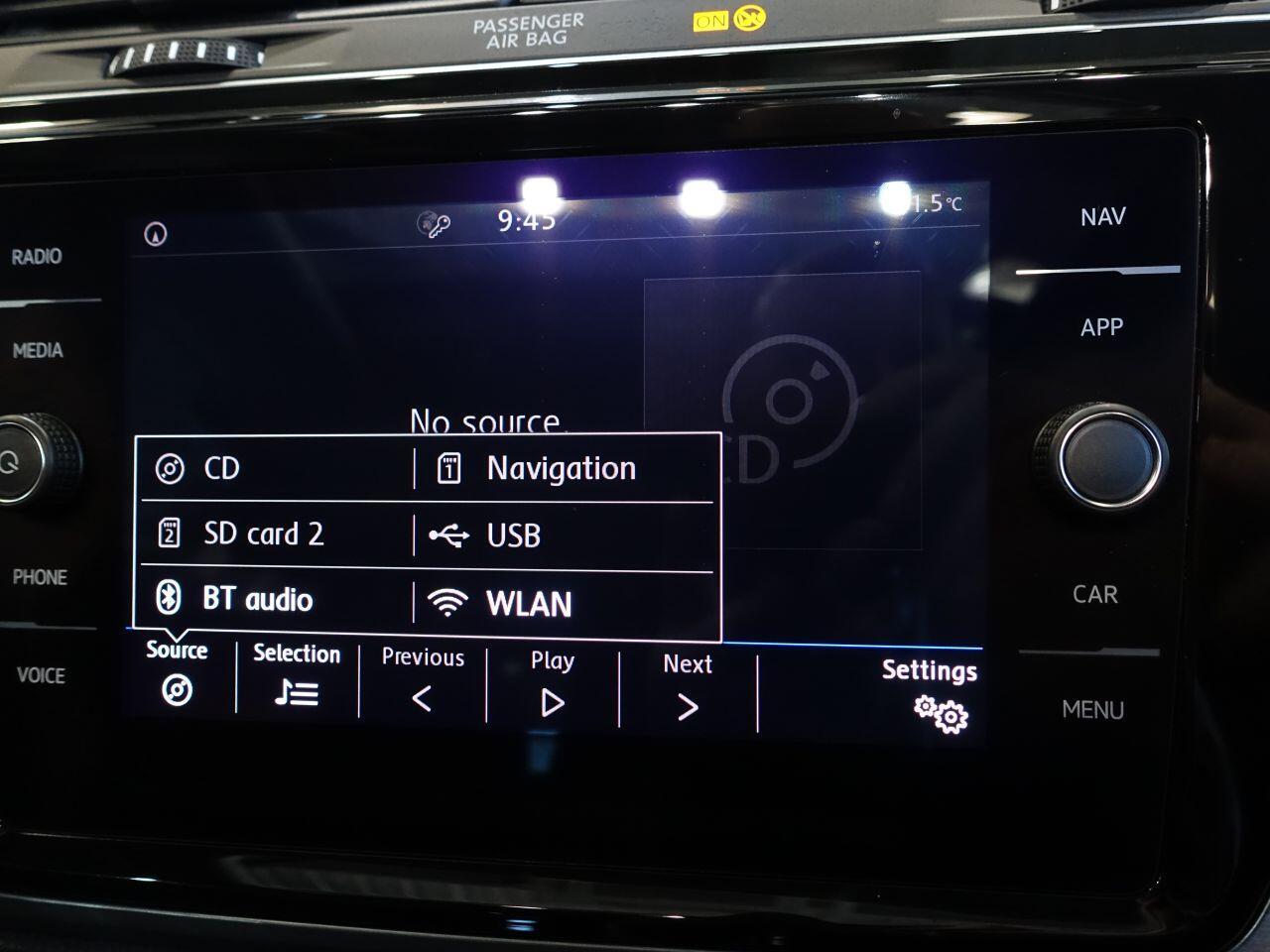 Volkswagen Touran - Image 31