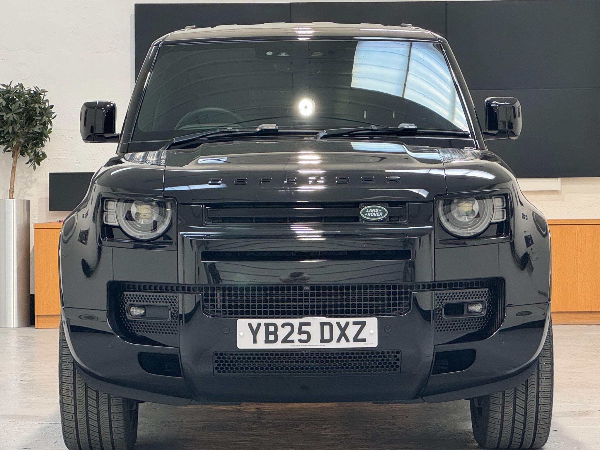 Land Rover Defender 110 - Image 5