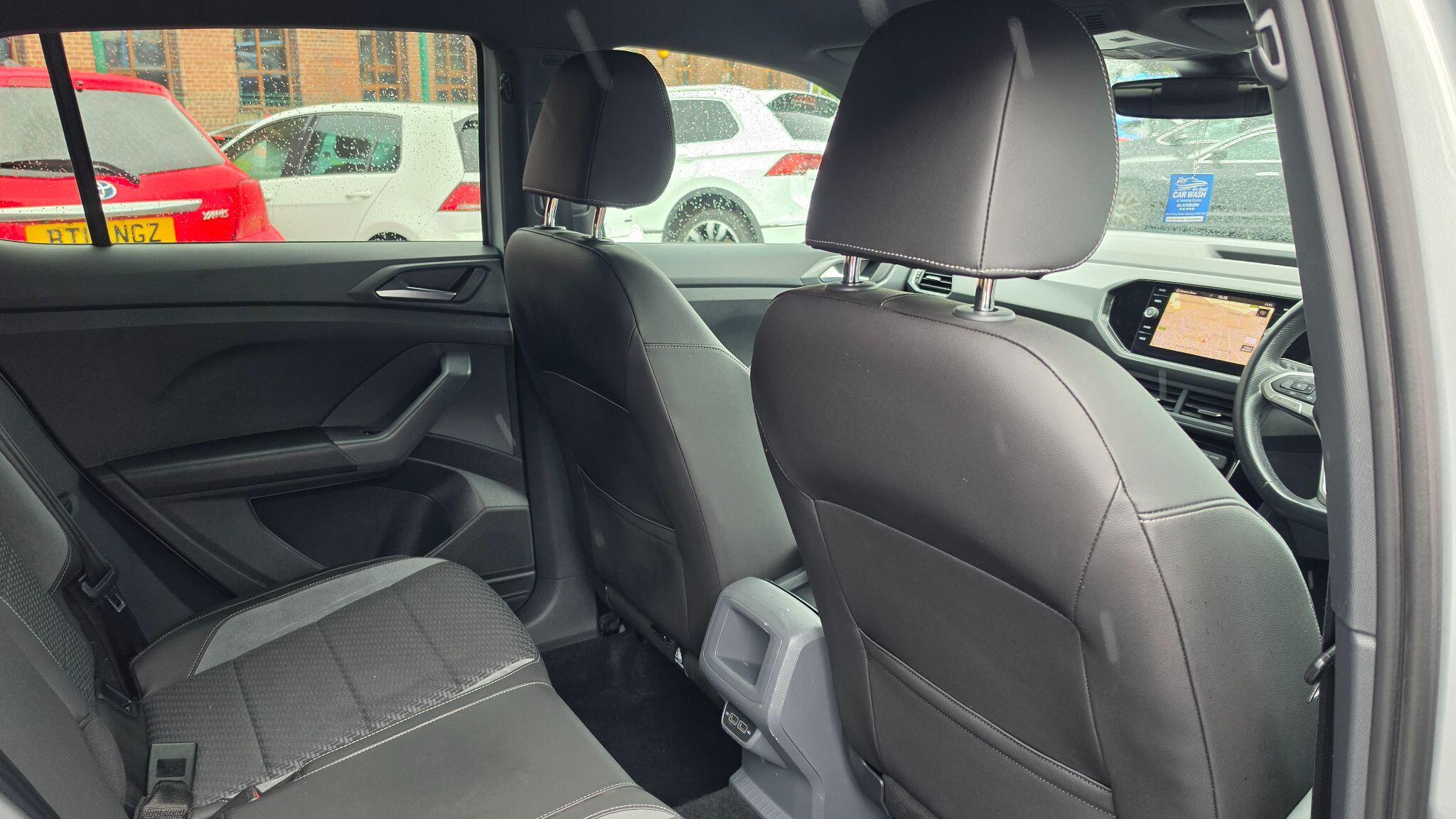 Volkswagen T-Cross - Image 18