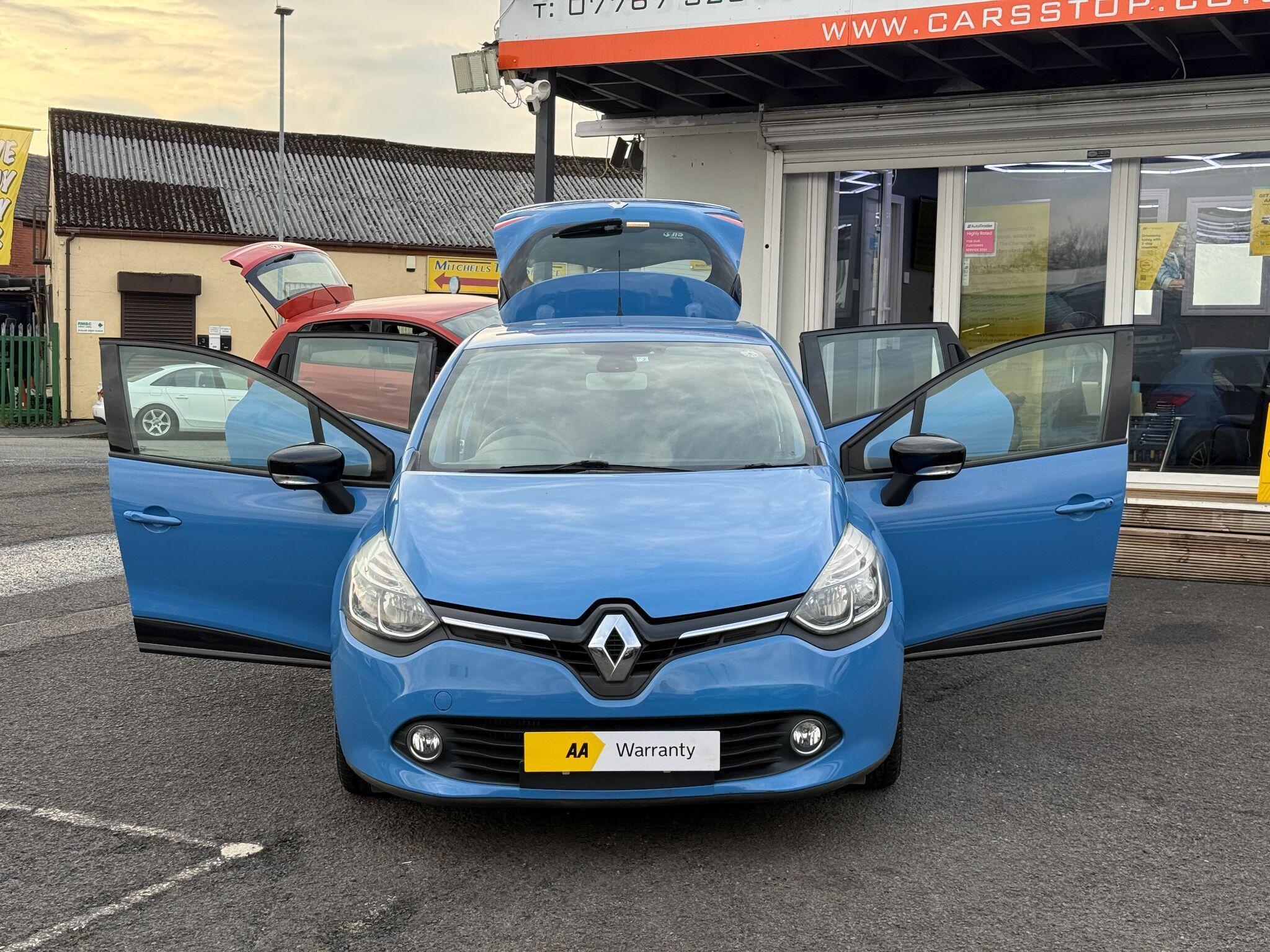 Renault Clio - Image 22