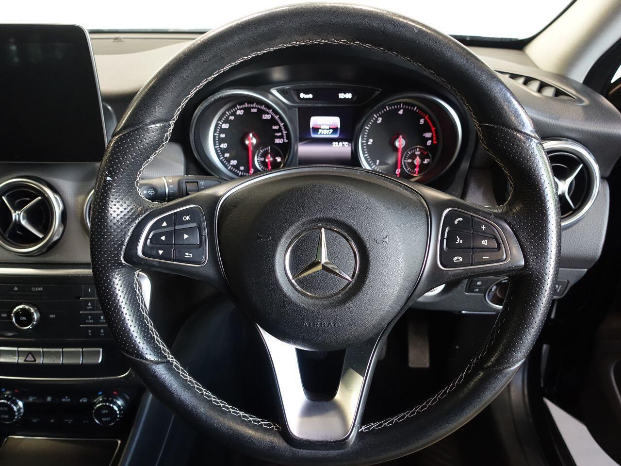 Mercedes-benz GLA - Image 3