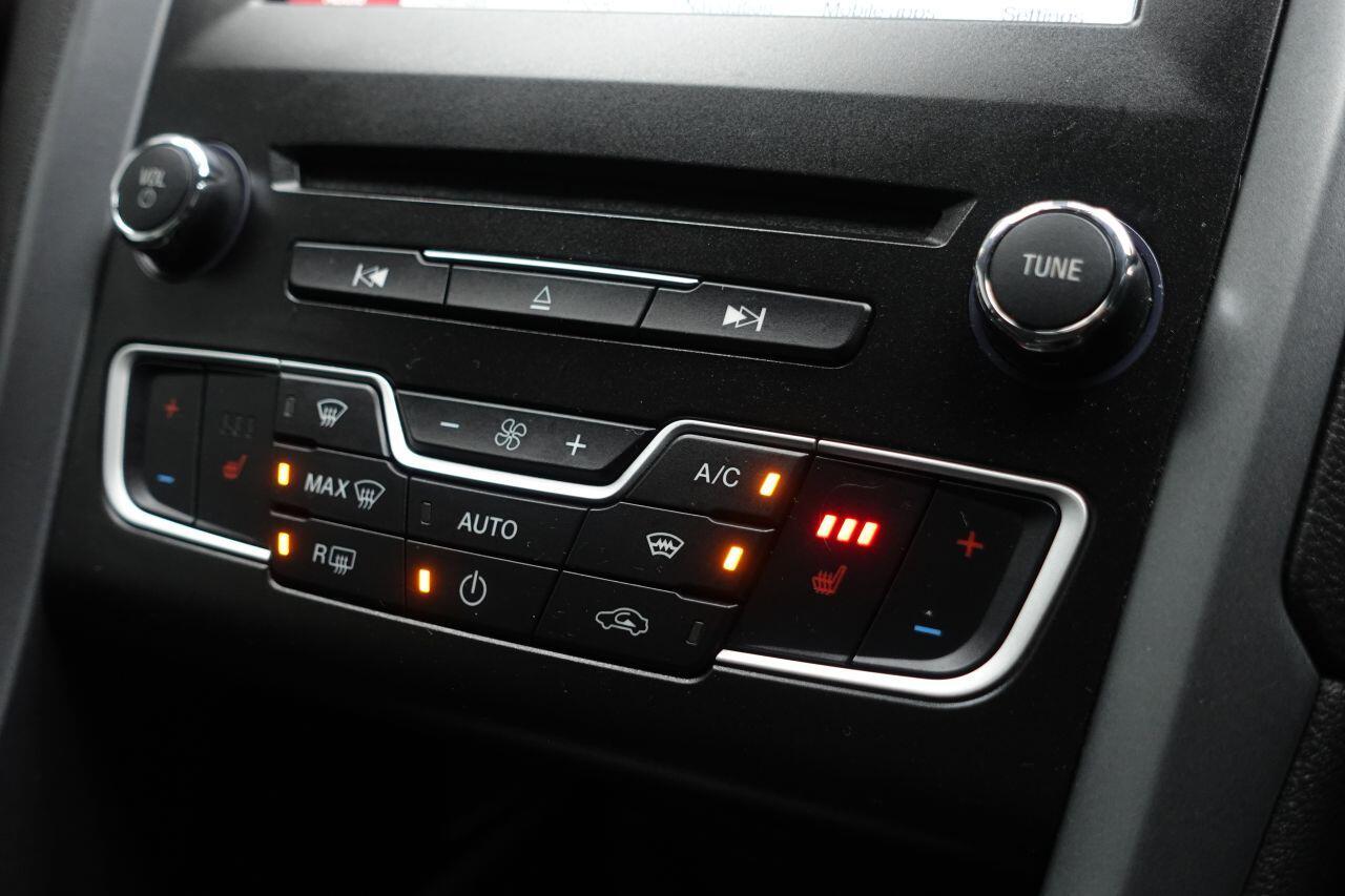 Ford Mondeo - Image 43