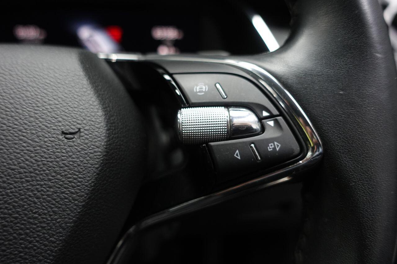 Skoda Octavia - Image 33