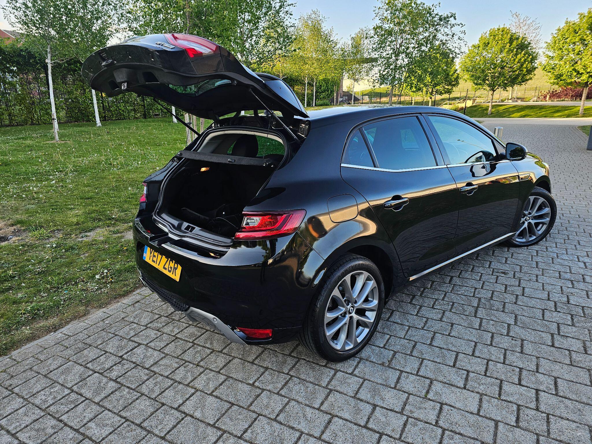 Renault Megane - Image 25