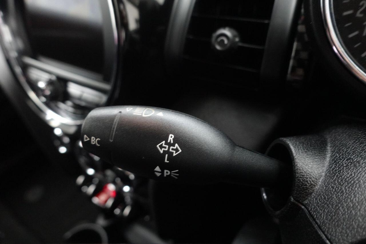 MINI Hatch - Image 19