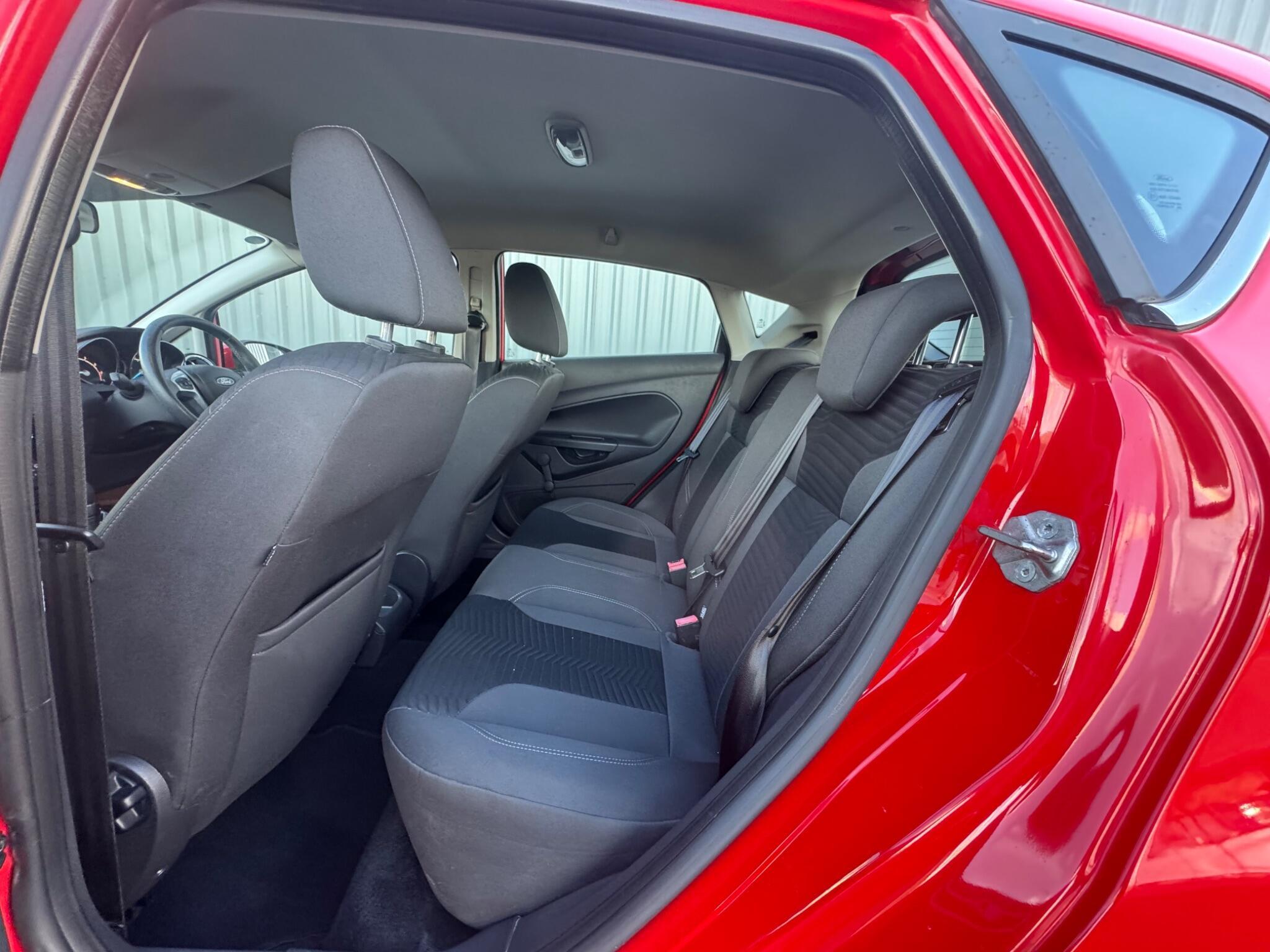 Ford Fiesta - Image 5