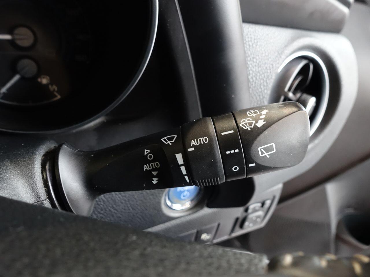 Toyota Auris - Image 19