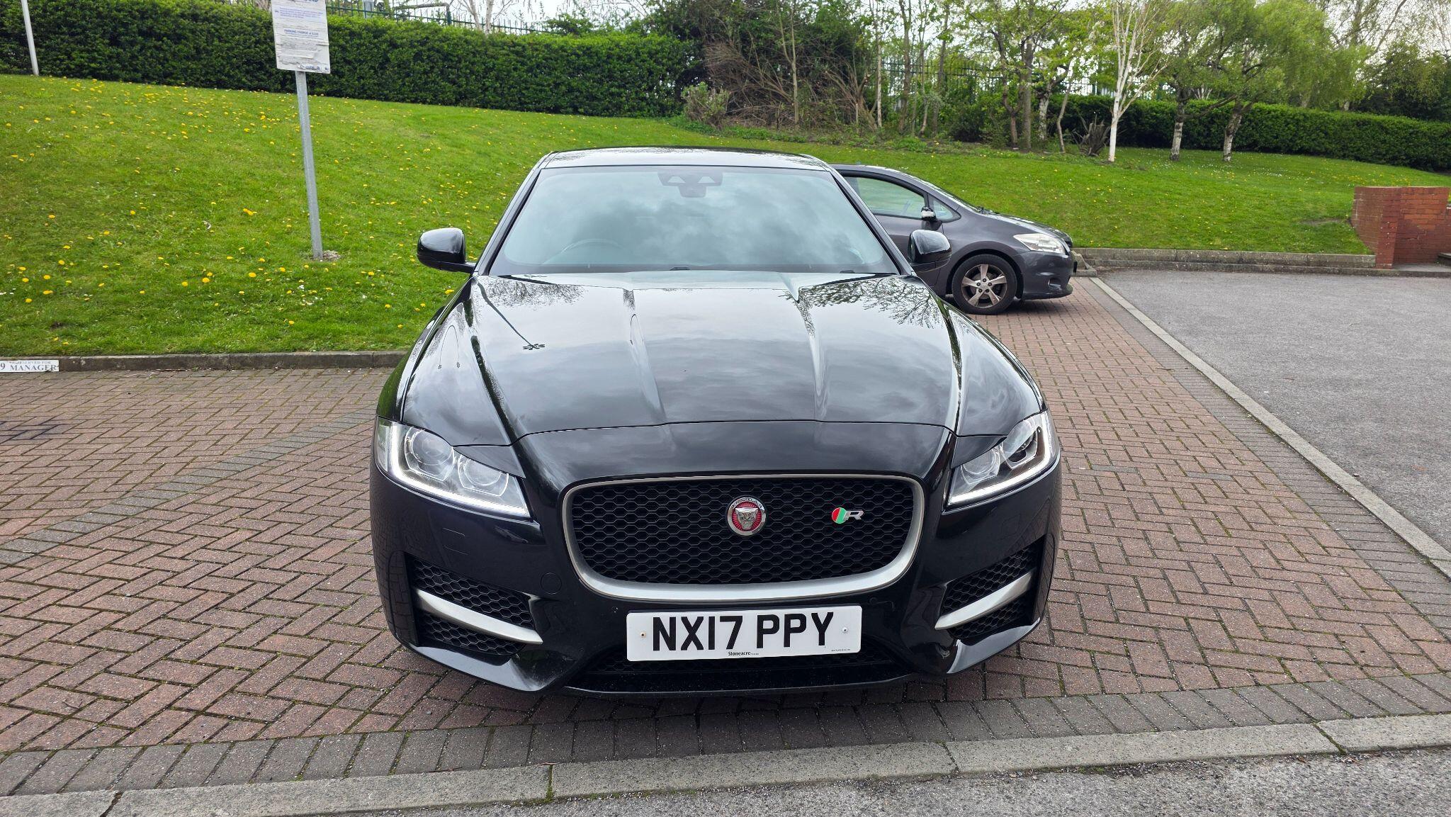 Jaguar XF - Image 2