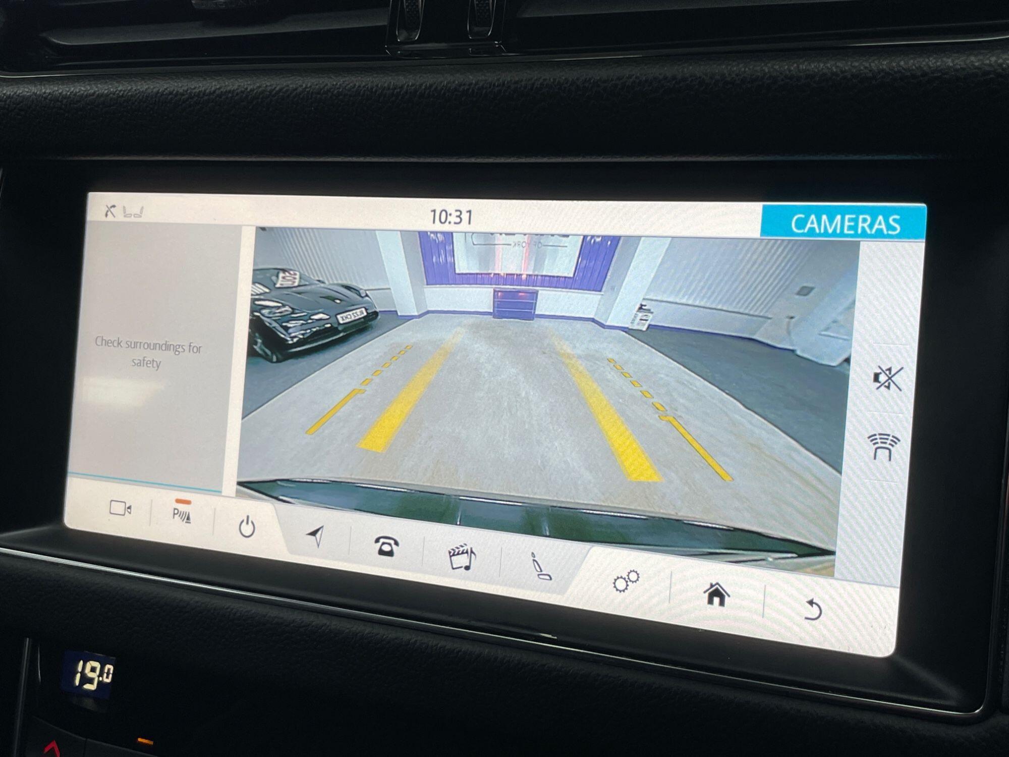 Jaguar XF - Image 38