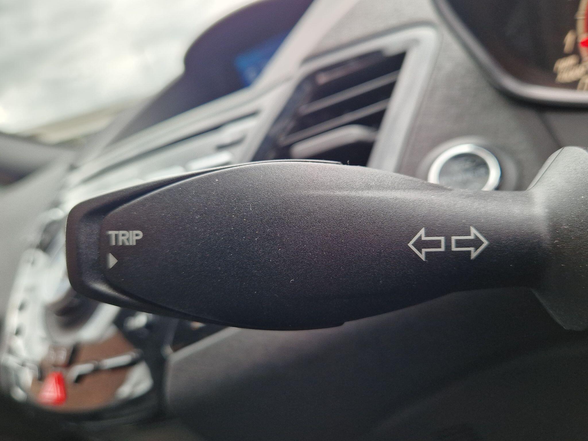 Ford Fiesta - Image 40