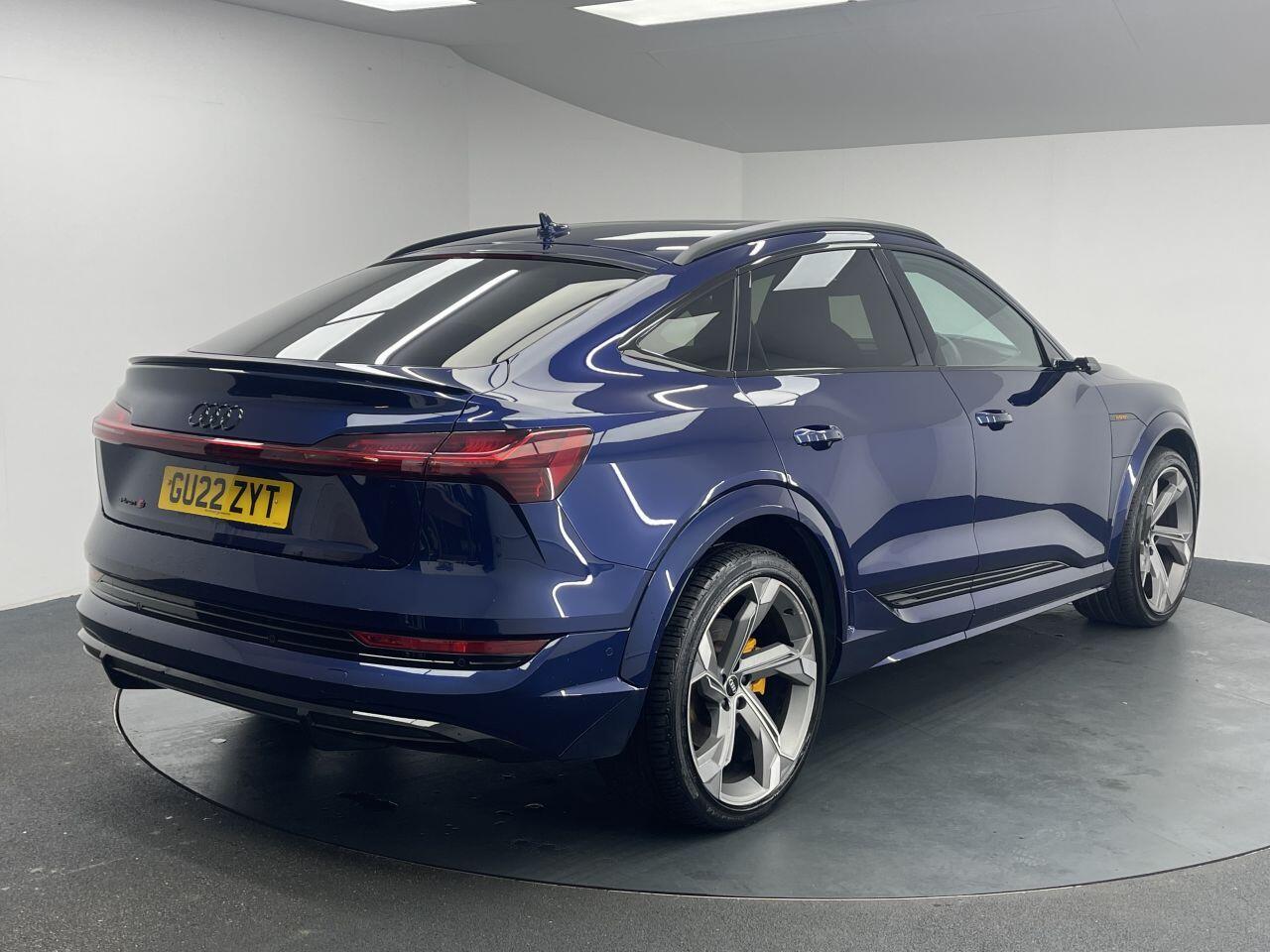Audi e-tron S - Image 12