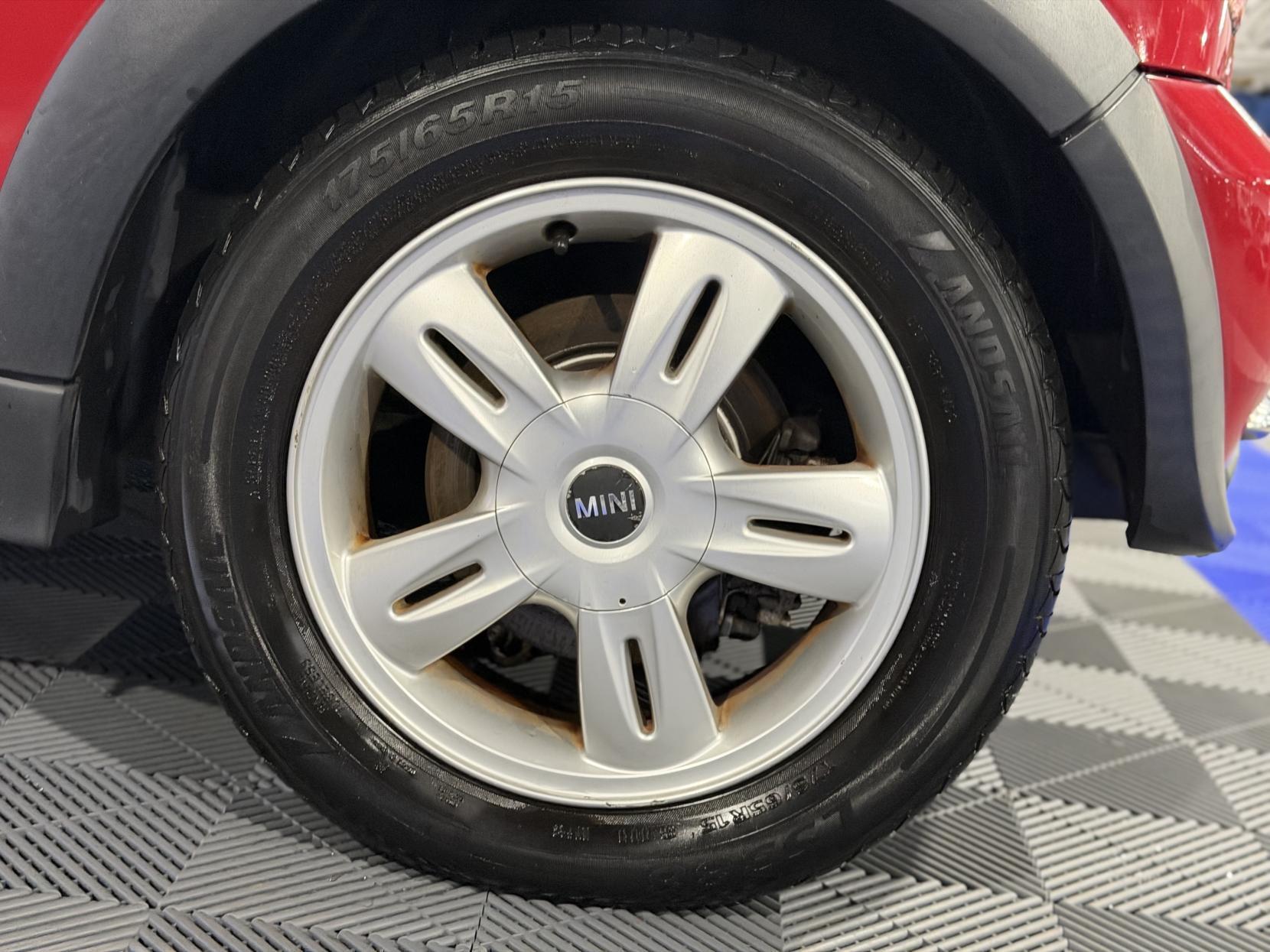 MINI Convertible - Image 16