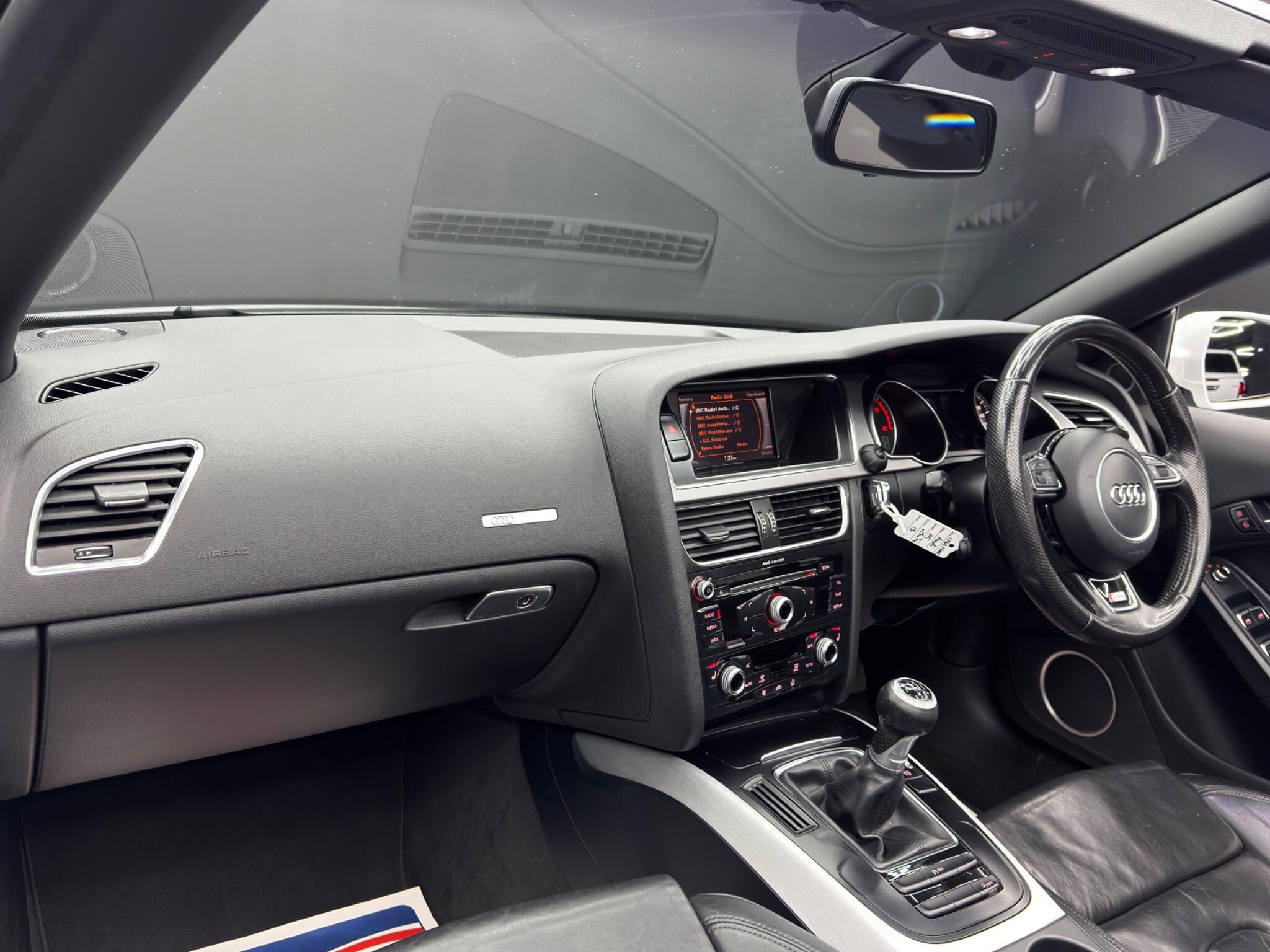 Audi A5 CABRIOLET - Image 11