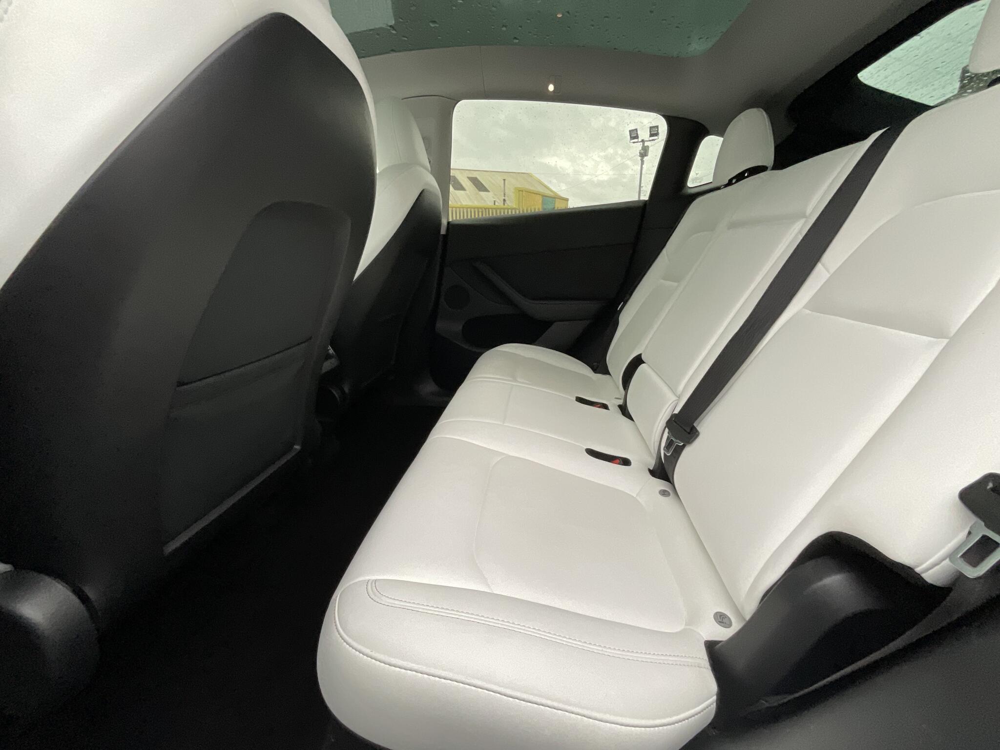 Tesla Model Y - Image 15