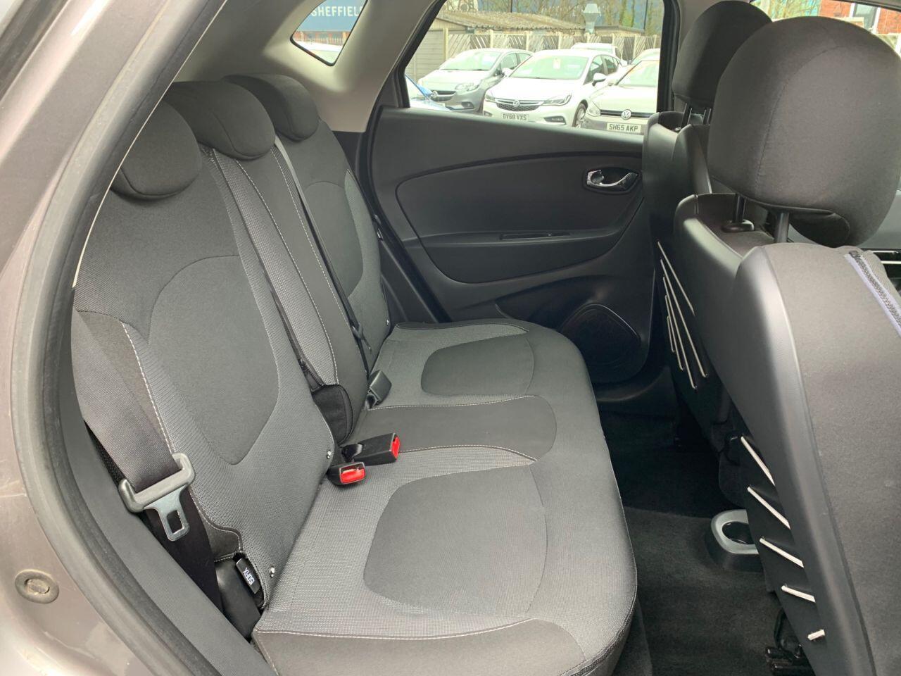 Renault Captur - Image 21