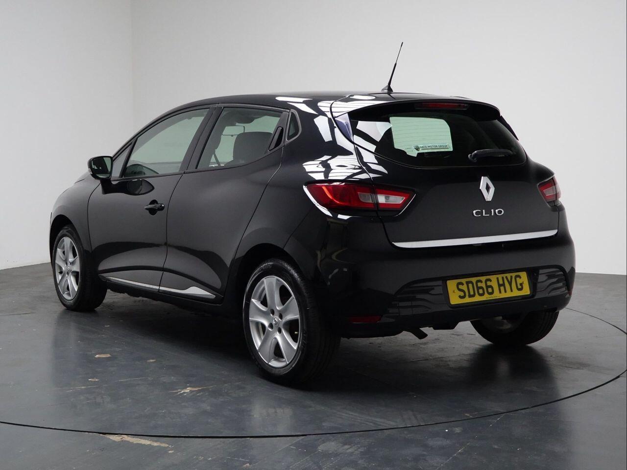 Renault Clio - Image 9