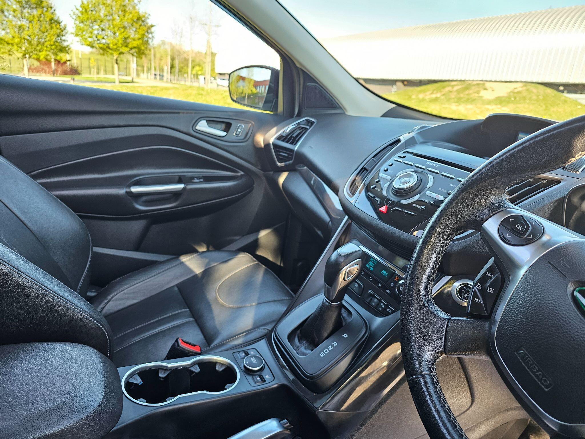 Ford Kuga - Image 33