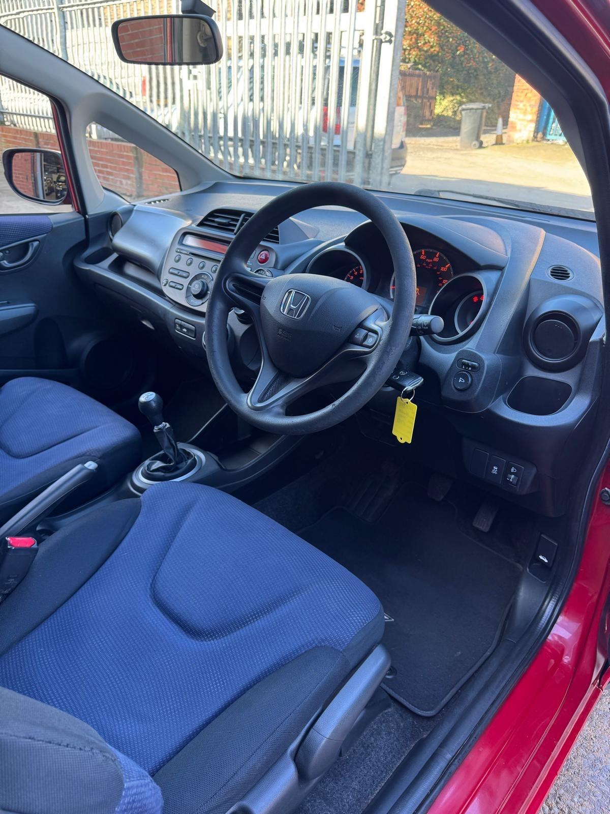 Honda Jazz - Image 13