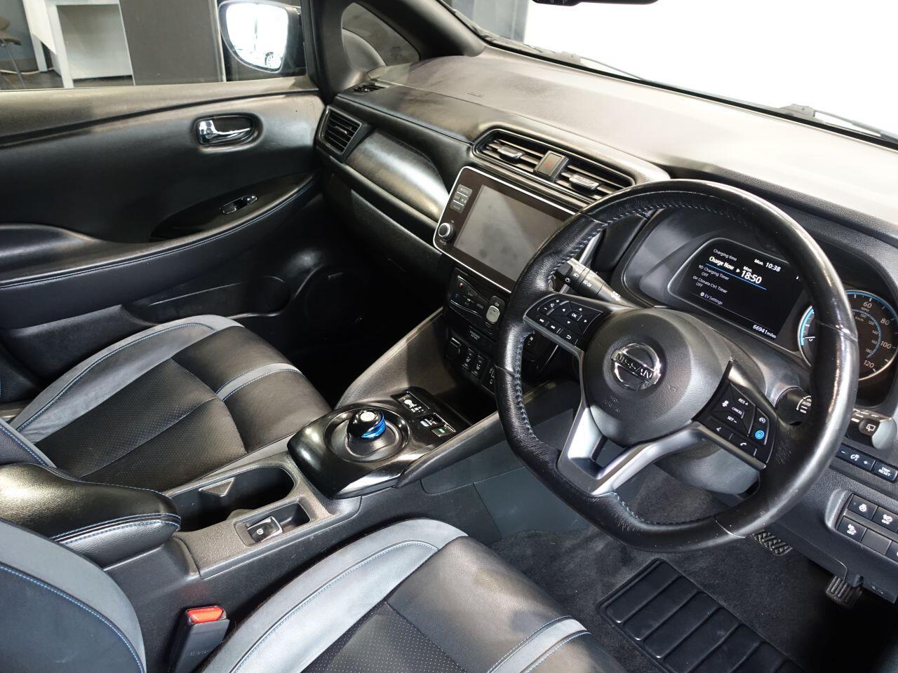 Nissan Leaf - Image 2