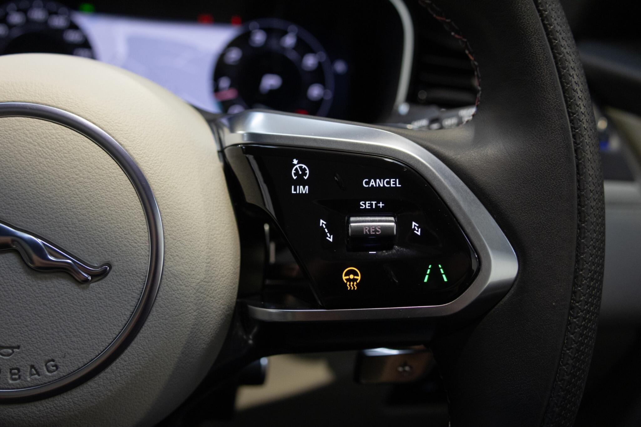 Jaguar F-Pace - Image 33