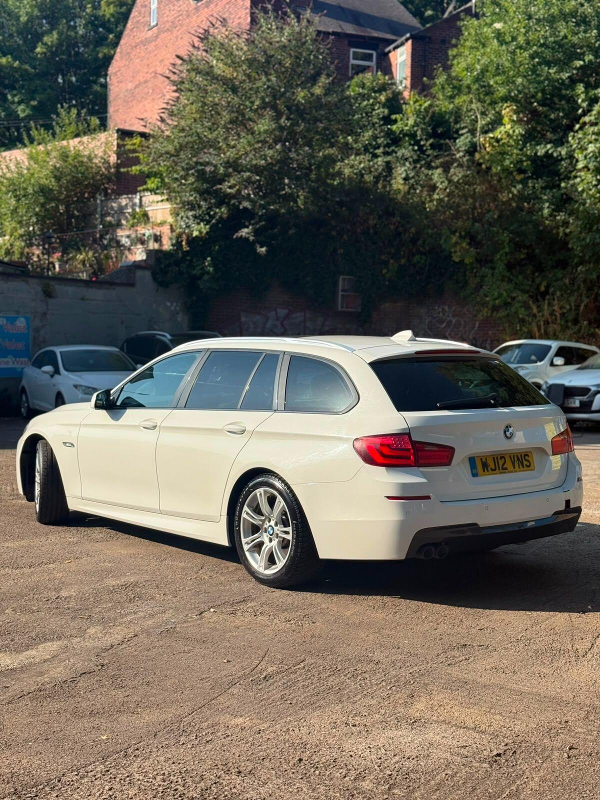 BMW 5 Series - Image 4