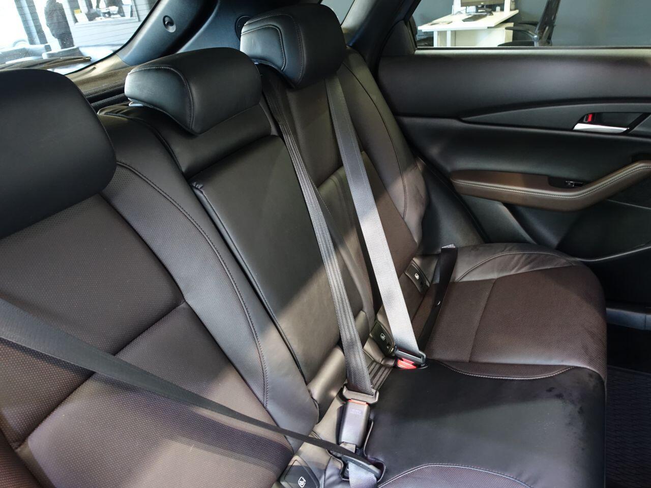 Mazda CX-30 - Image 16