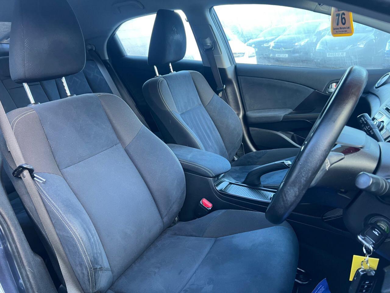 Honda Civic - Image 17