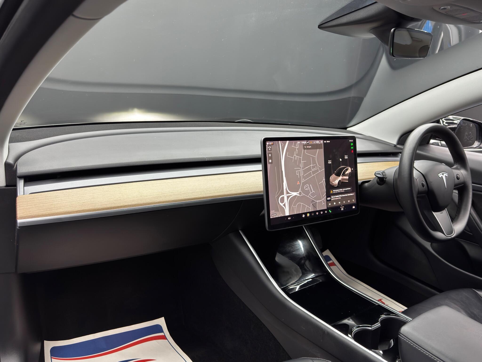Tesla Model 3 - Image 11