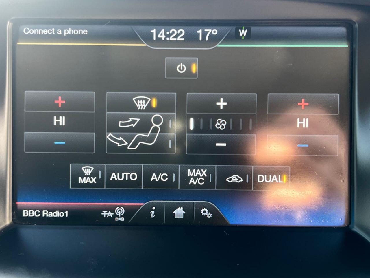 Ford Focus - Image 22