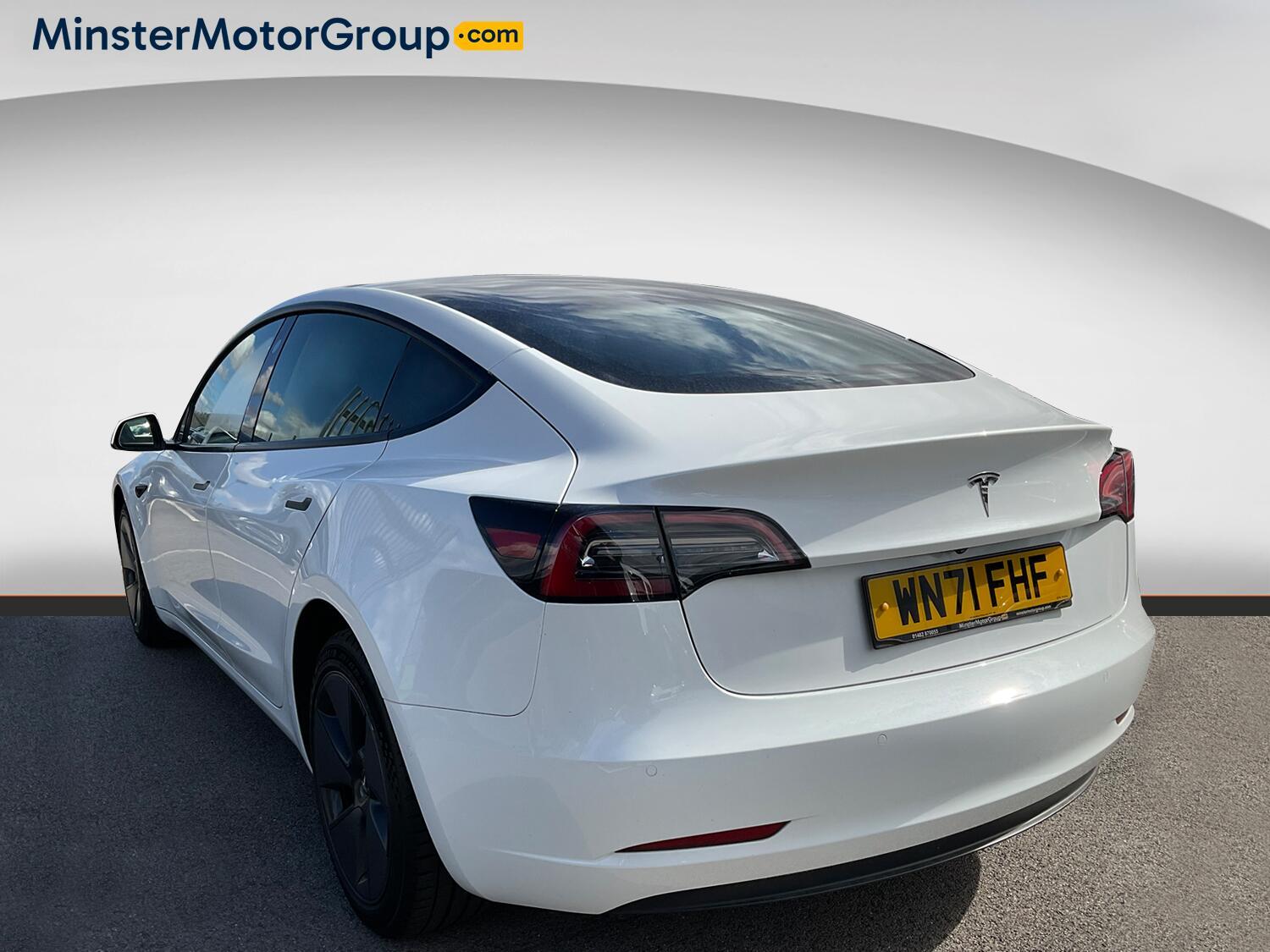 Tesla Model 3 - Image 4