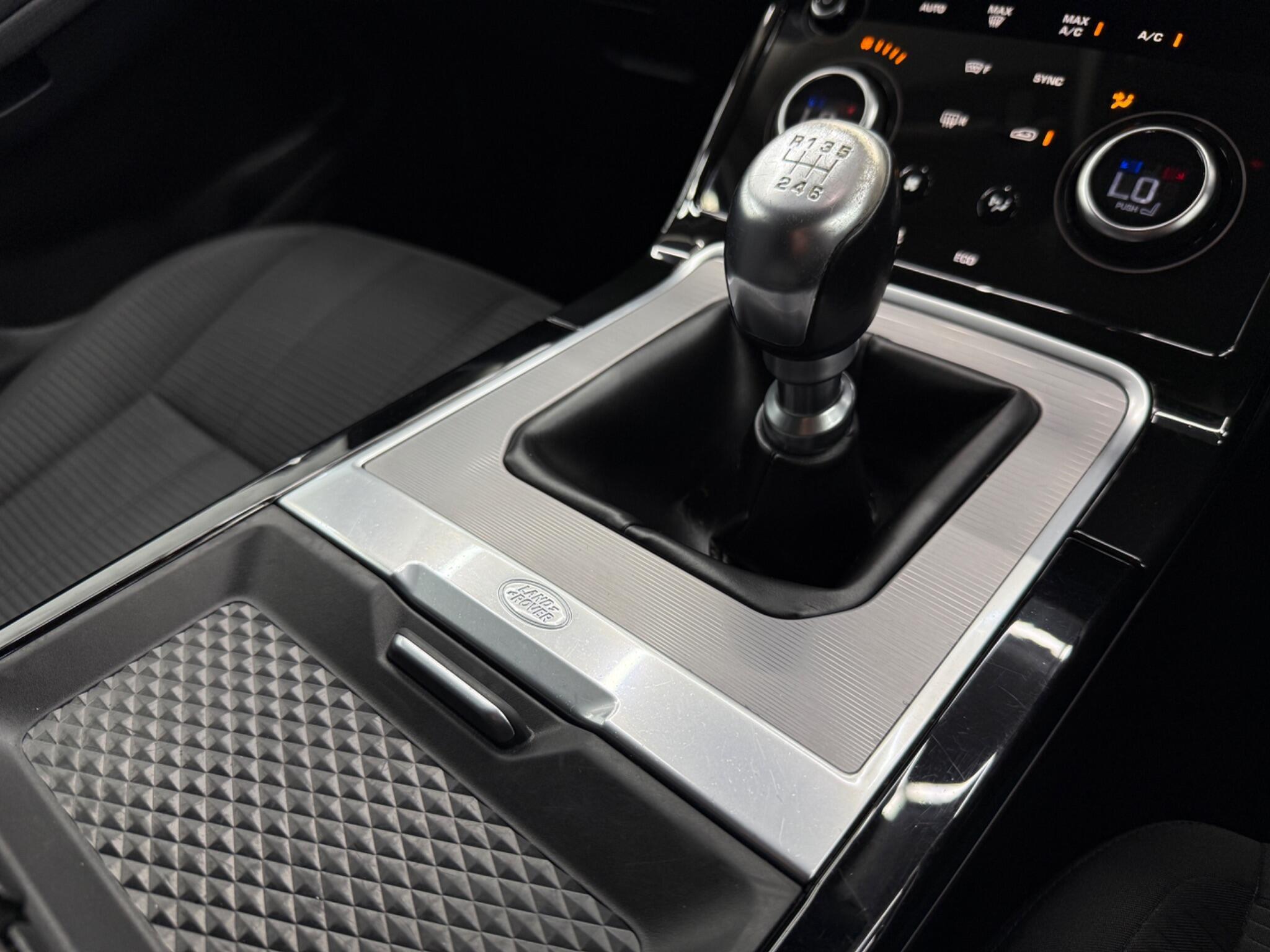Land Rover Range Rover Evoque - Image 60