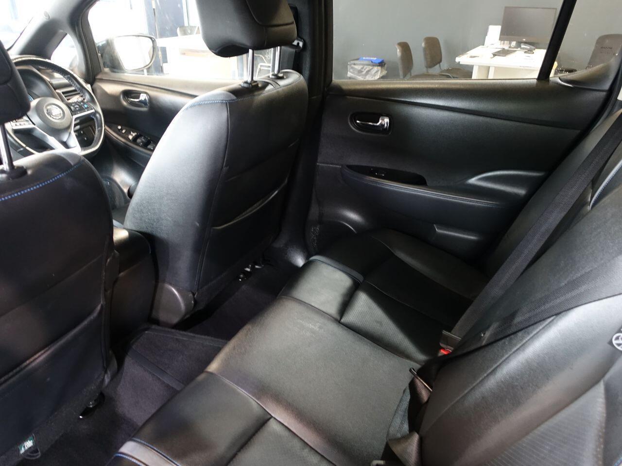 Nissan Leaf - Image 17