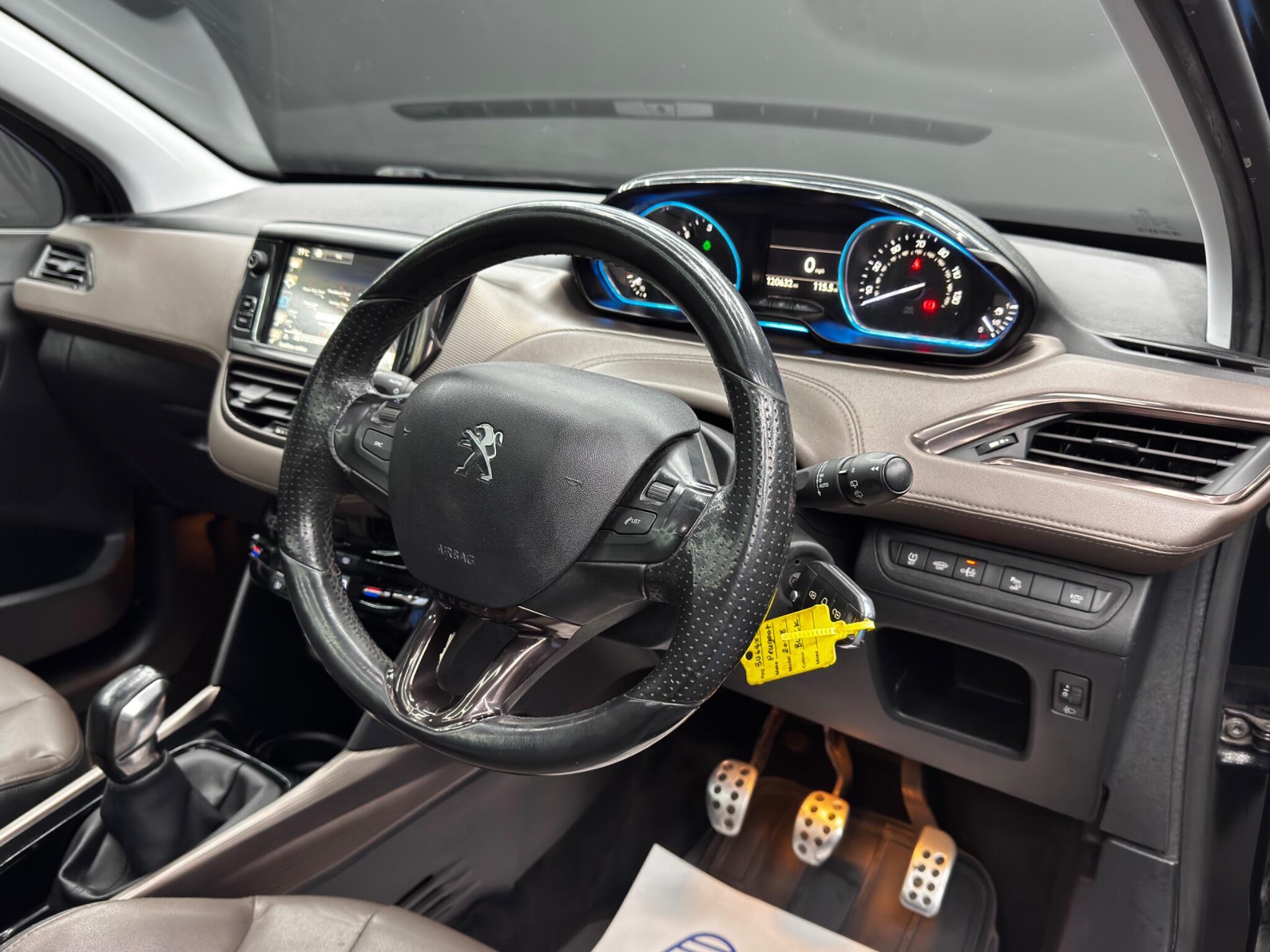 Peugeot 2008 - Image 9