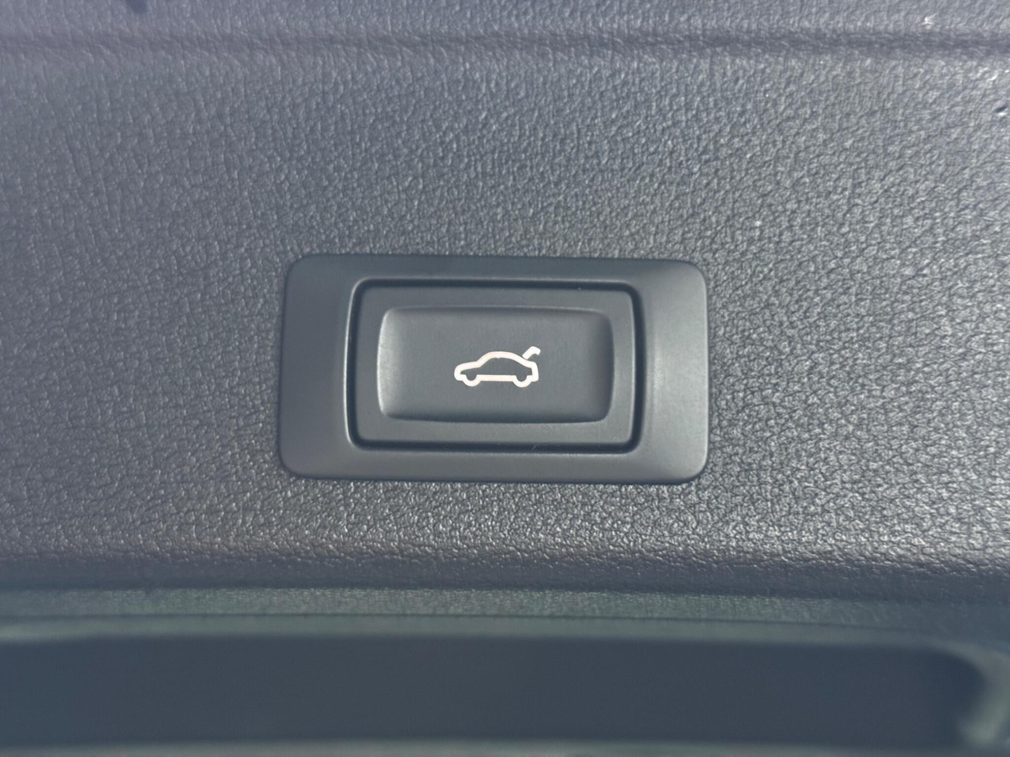 Audi A4 Avant - Image 38