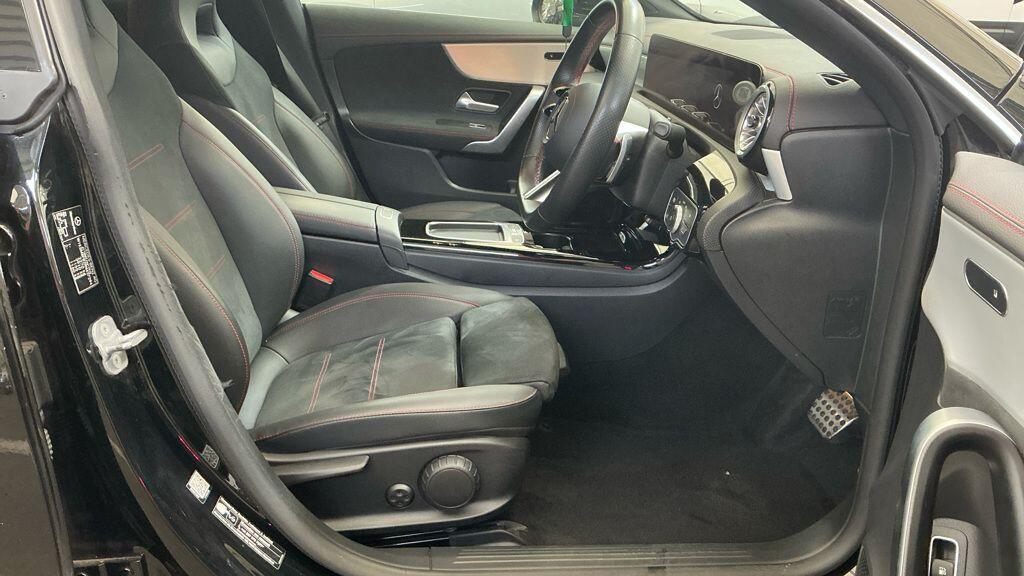 Mercedes-benz CLA - Image 2