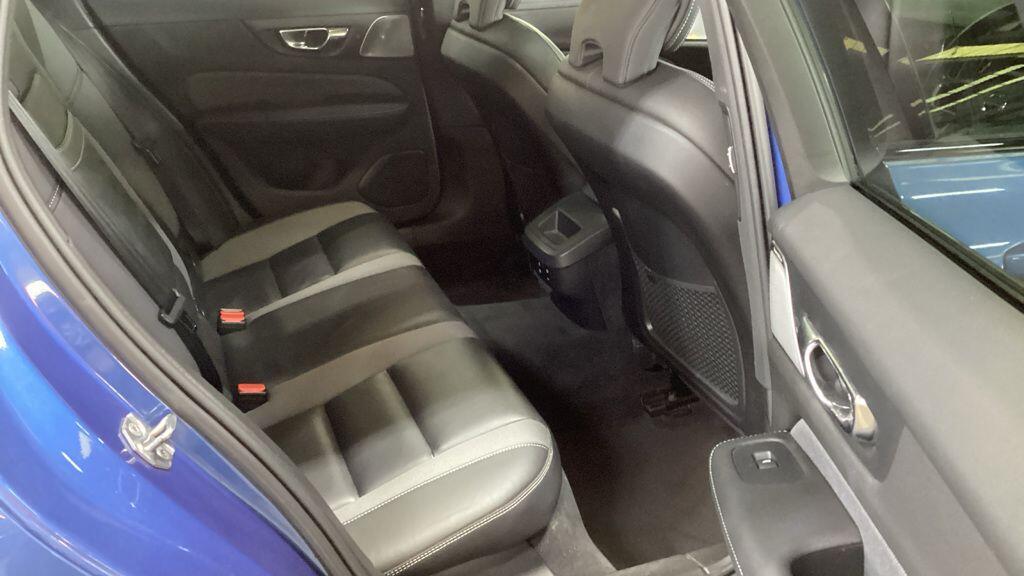 Volvo V60 - Image 9