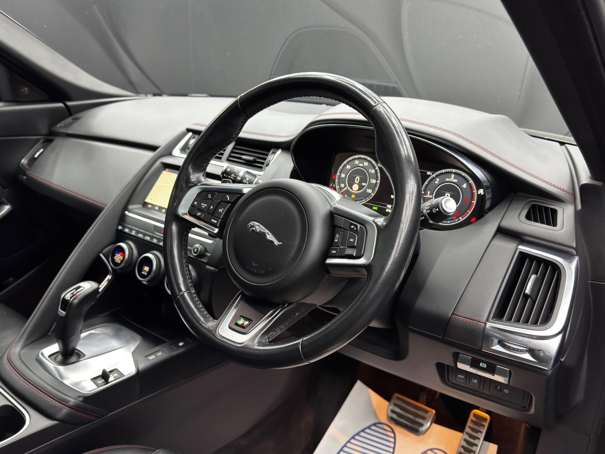 Jaguar E-Pace - Image 9