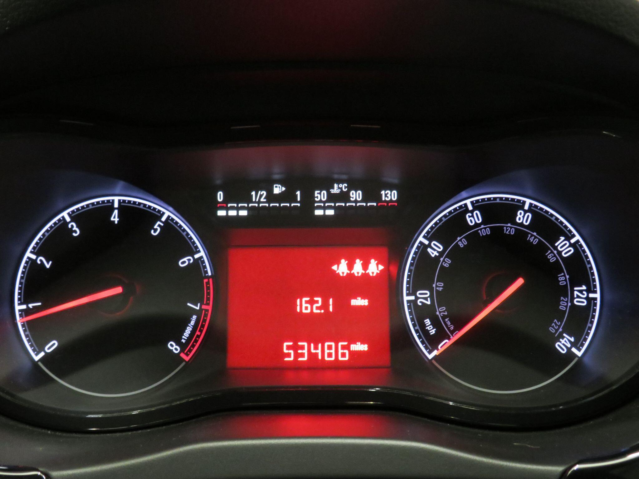 Vauxhall Corsa - Image 13