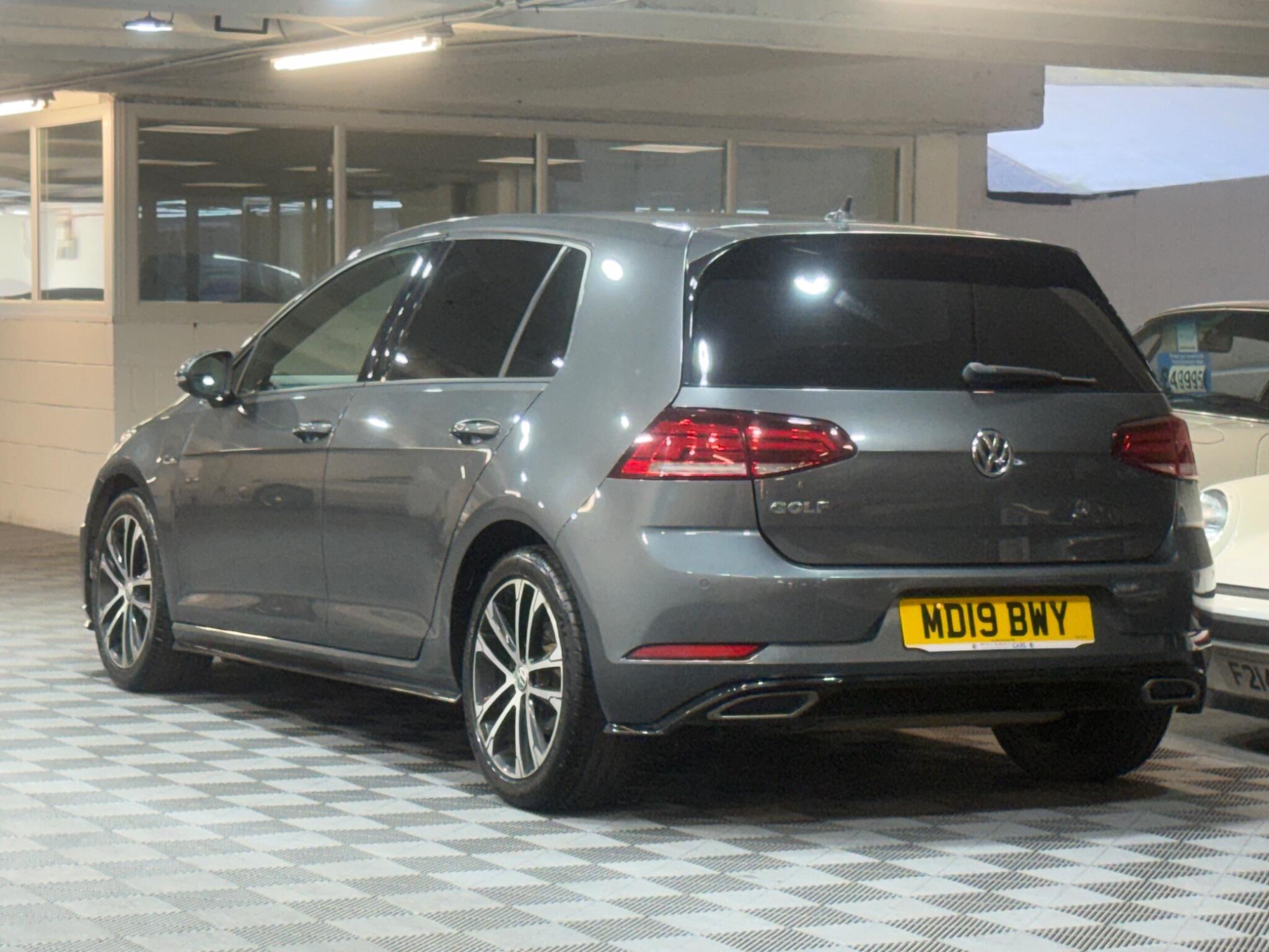 Volkswagen Golf - Image 3