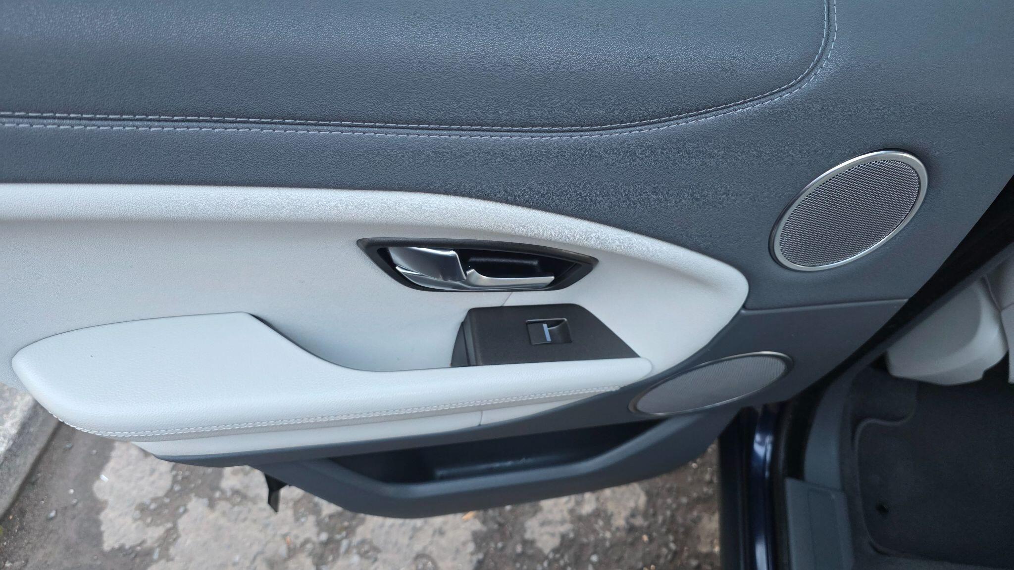 Land Rover Range Rover Evoque - Image 39