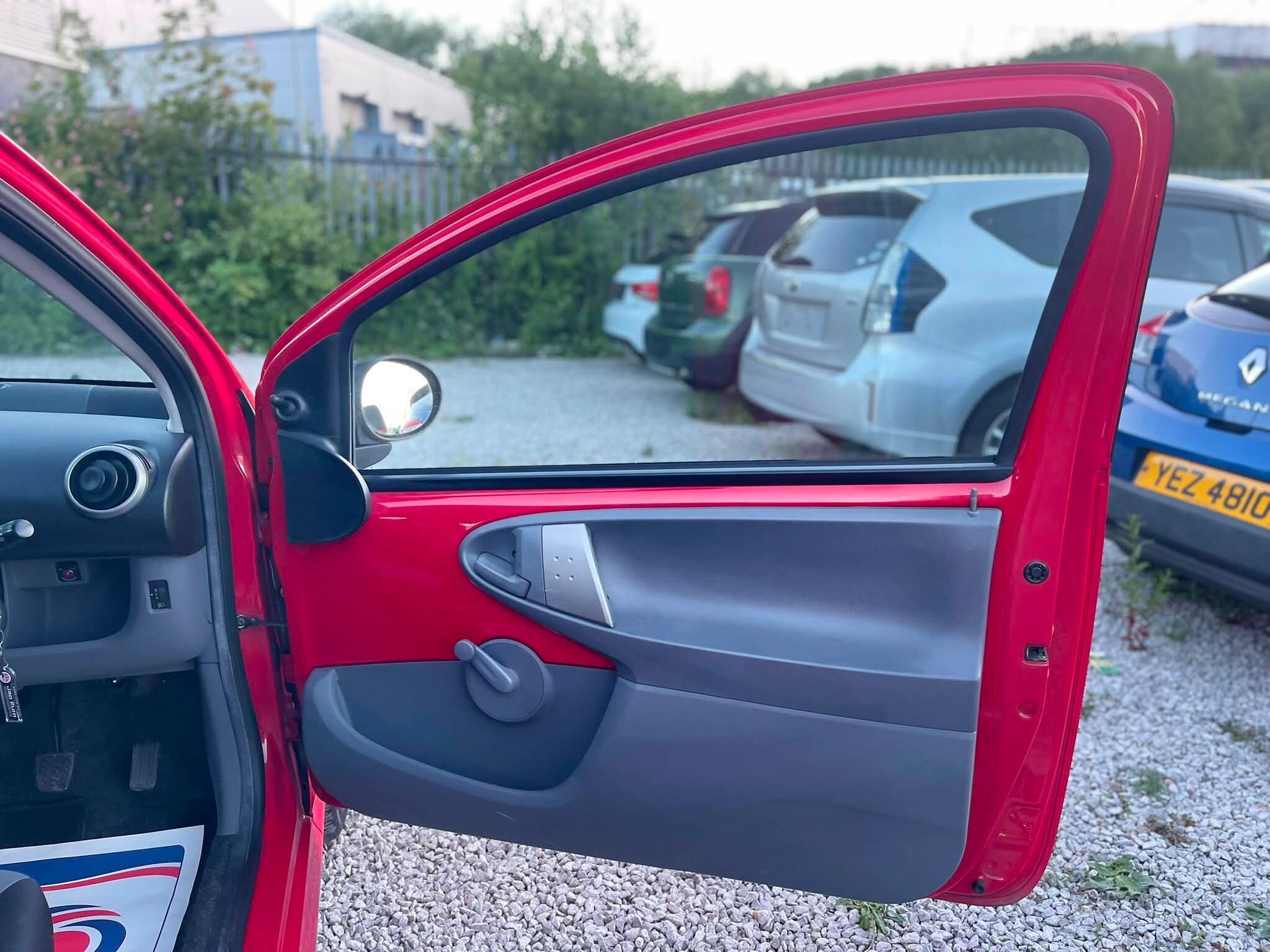 Peugeot 107 - Image 17